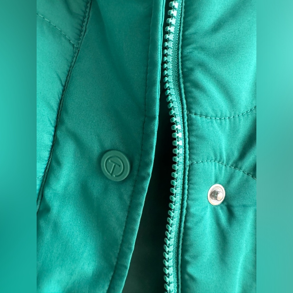 Talbots Patch Pocket Quilted Jacket Size Medium - image 4